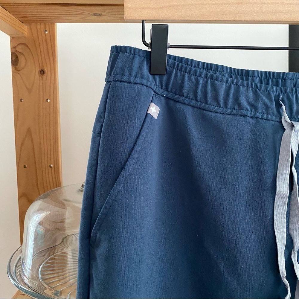 FIGS Blue Tansen Jogger Scrub Pants Medium - Picture 6 of 16